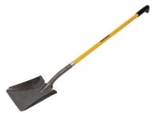 SQUARE SHOVEL LONG HANDLE (1.4M OVERALL)